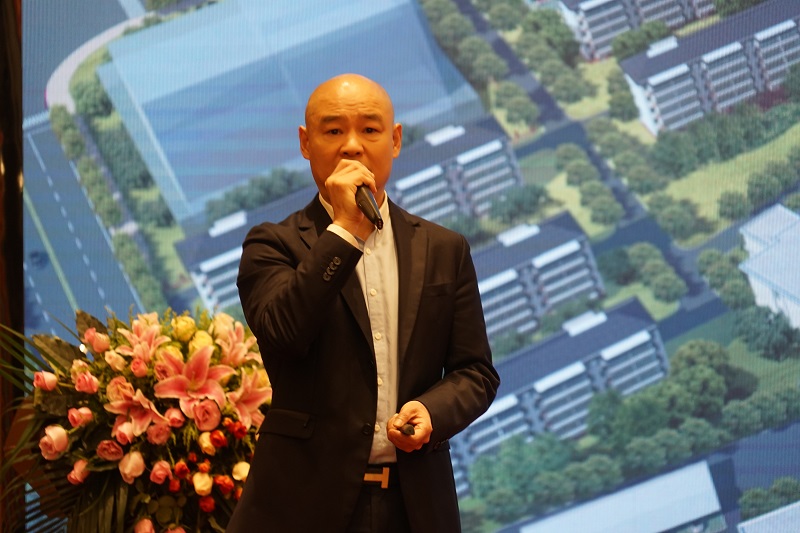 1557192735670552nD3E.jpg 1.jpg