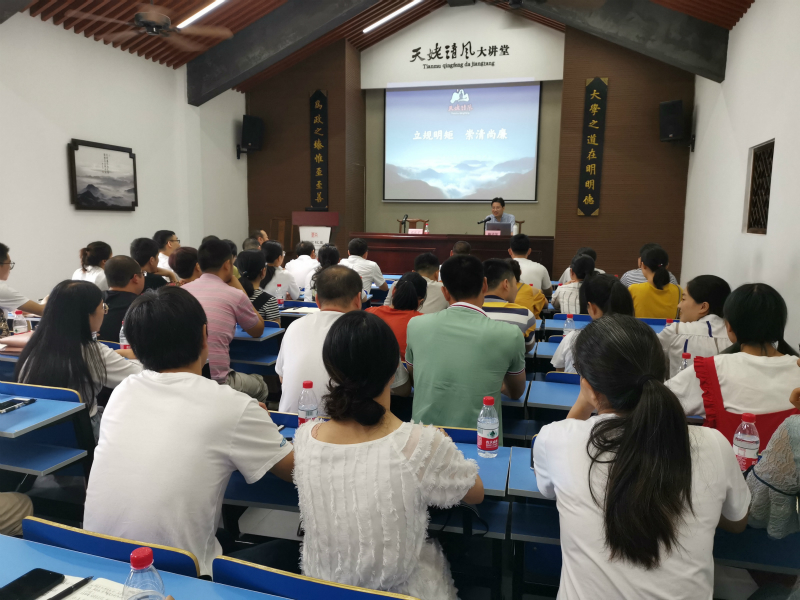 156678593659501412LZ.jpg 3meitu.jpg